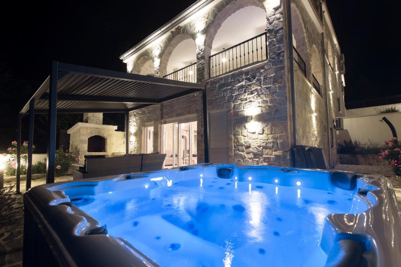 Dalmata Lounge Apartment Starigrad Paklenica Ngoại thất bức ảnh