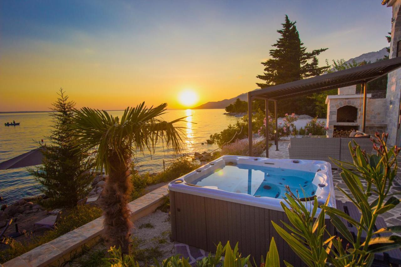 Dalmata Lounge Apartment Starigrad Paklenica Ngoại thất bức ảnh