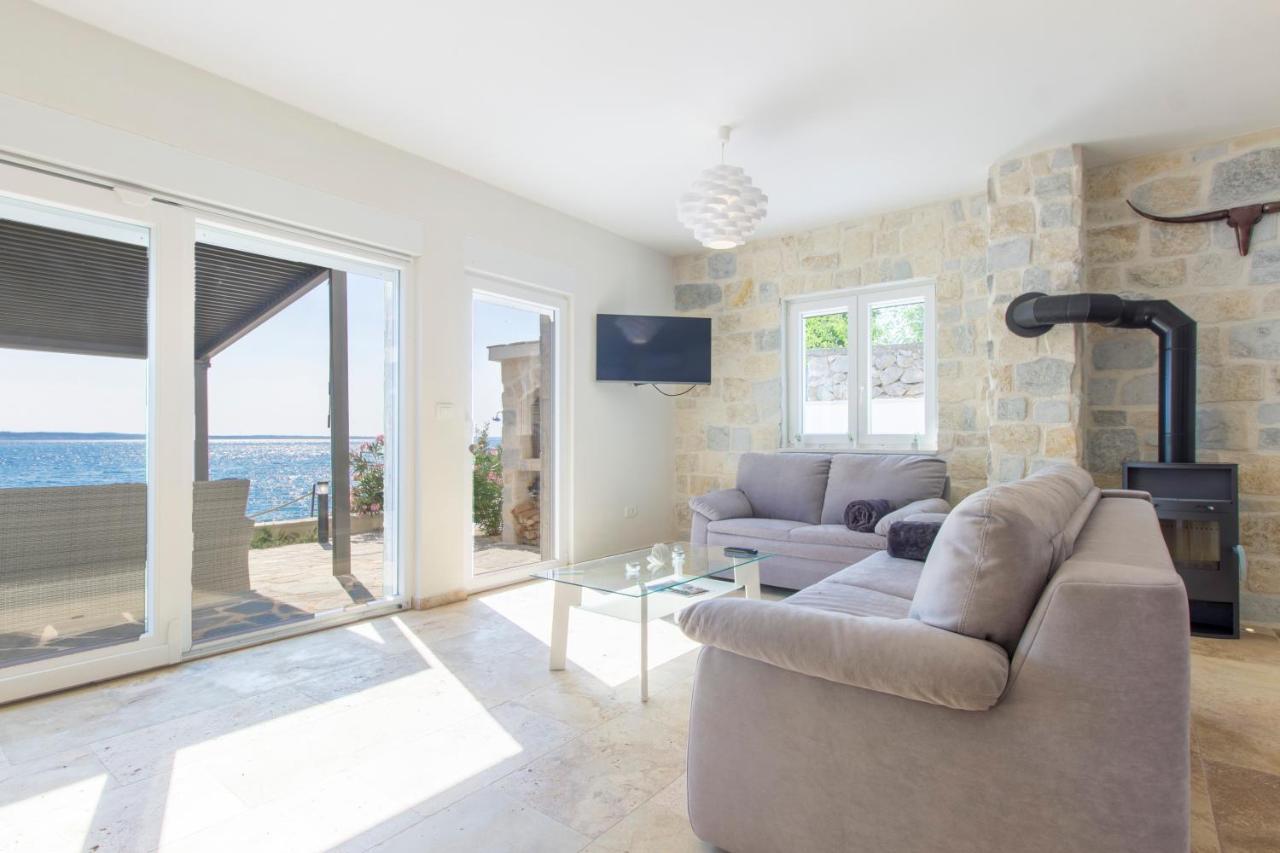Dalmata Lounge Apartment Starigrad Paklenica Ngoại thất bức ảnh