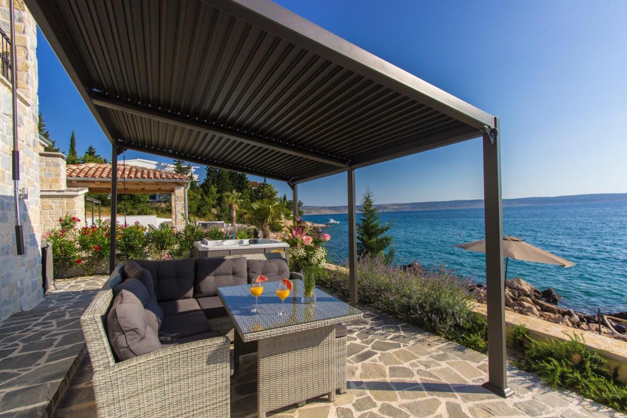 Dalmata Lounge Apartment Starigrad Paklenica Ngoại thất bức ảnh