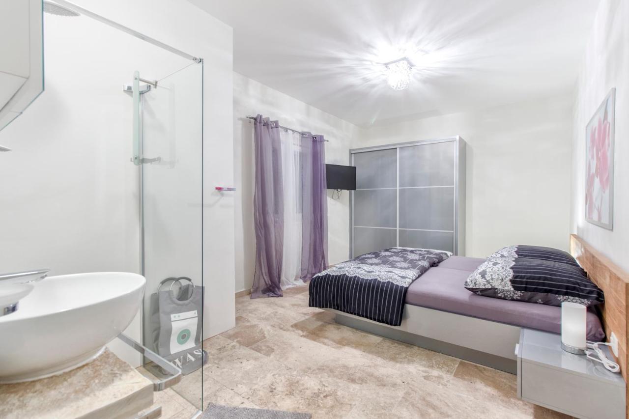Dalmata Lounge Apartment Starigrad Paklenica Ngoại thất bức ảnh