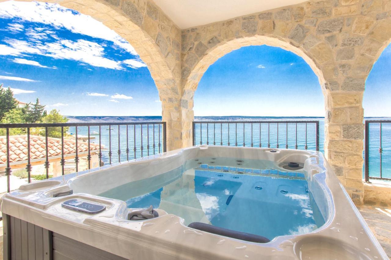 Dalmata Lounge Apartment Starigrad Paklenica Ngoại thất bức ảnh