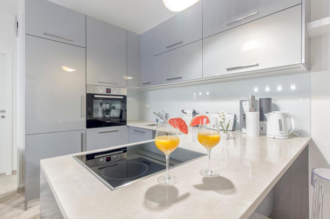 Dalmata Lounge Apartment Starigrad Paklenica Ngoại thất bức ảnh